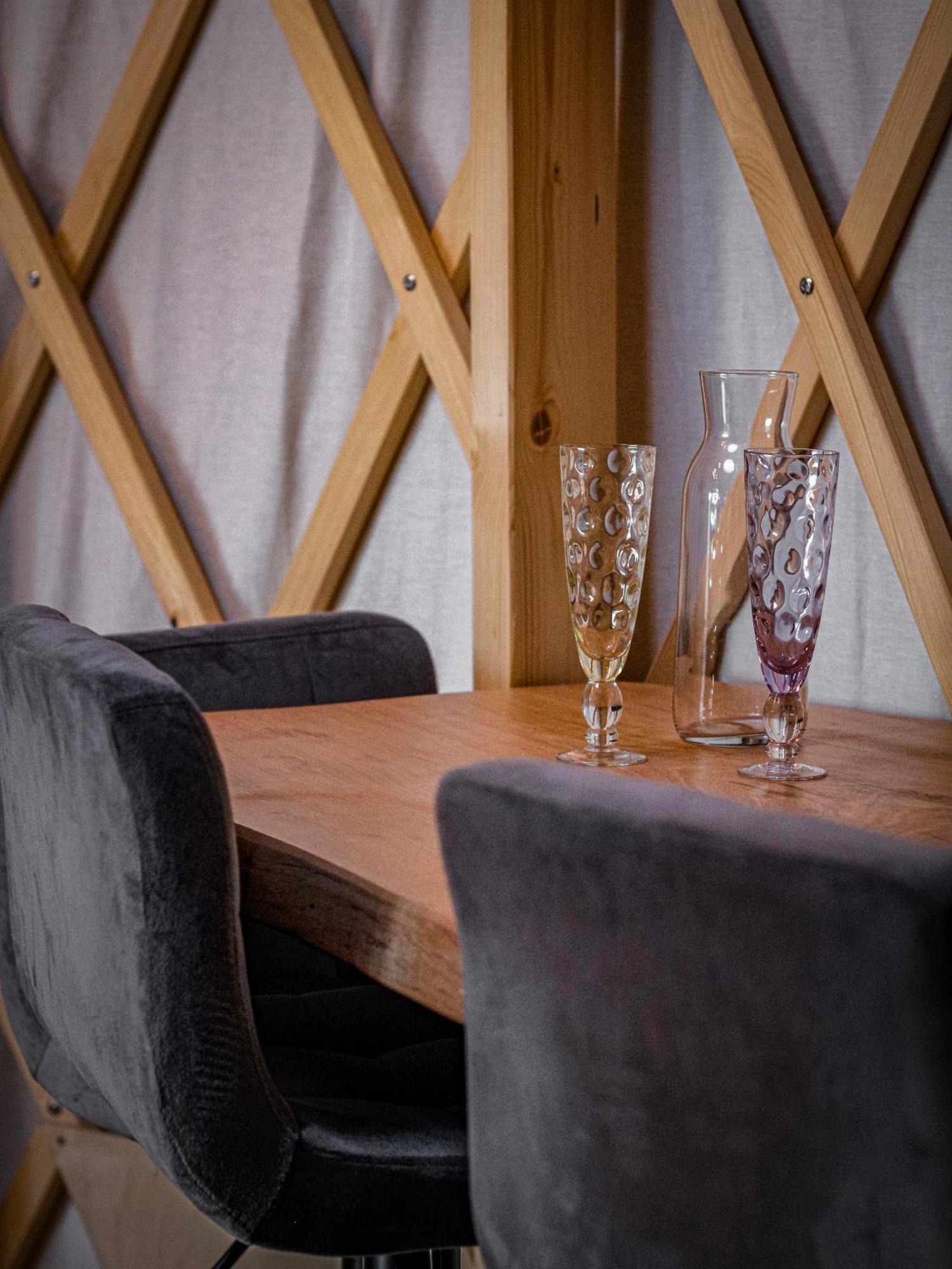 Aloha Glamp - Okragle Domki Przy Rzece - Balia I Sauna - Energylandia Zagornik Номер фото