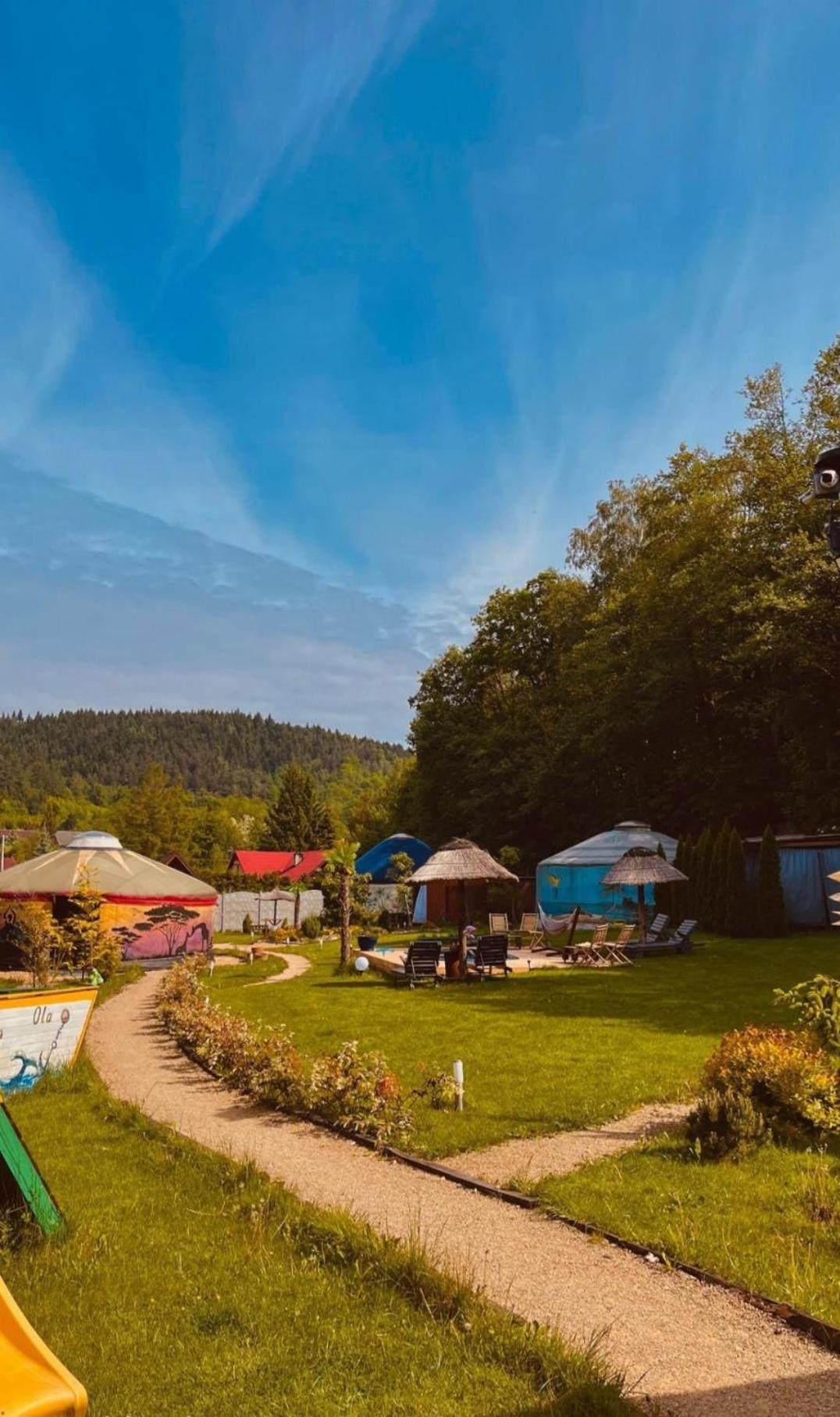 Aloha Glamp - Okragle Domki Przy Rzece - Balia I Sauna - Energylandia Zagornik Екстер'єр фото