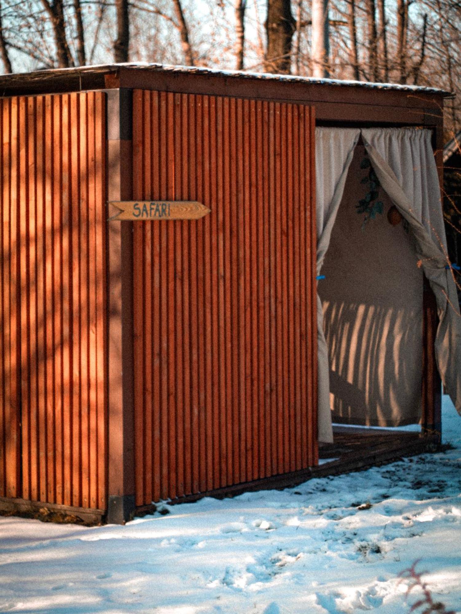 Aloha Glamp - Okragle Domki Przy Rzece - Balia I Sauna - Energylandia Zagornik Екстер'єр фото