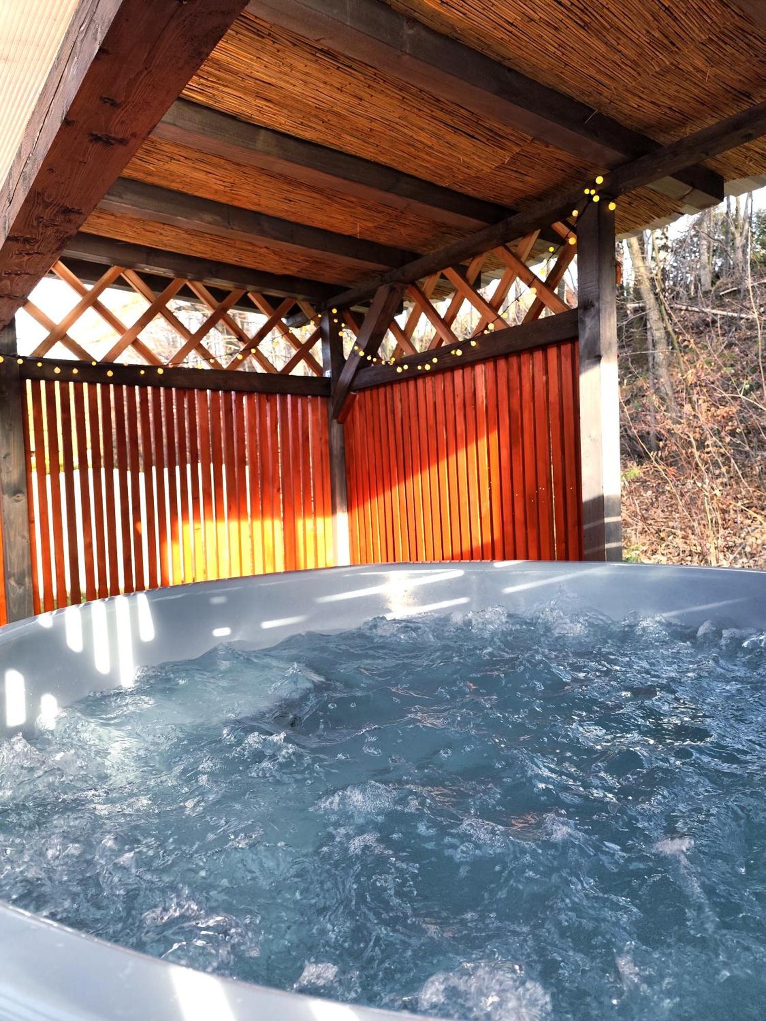 Aloha Glamp - Okragle Domki Przy Rzece - Balia I Sauna - Energylandia Zagornik Екстер'єр фото