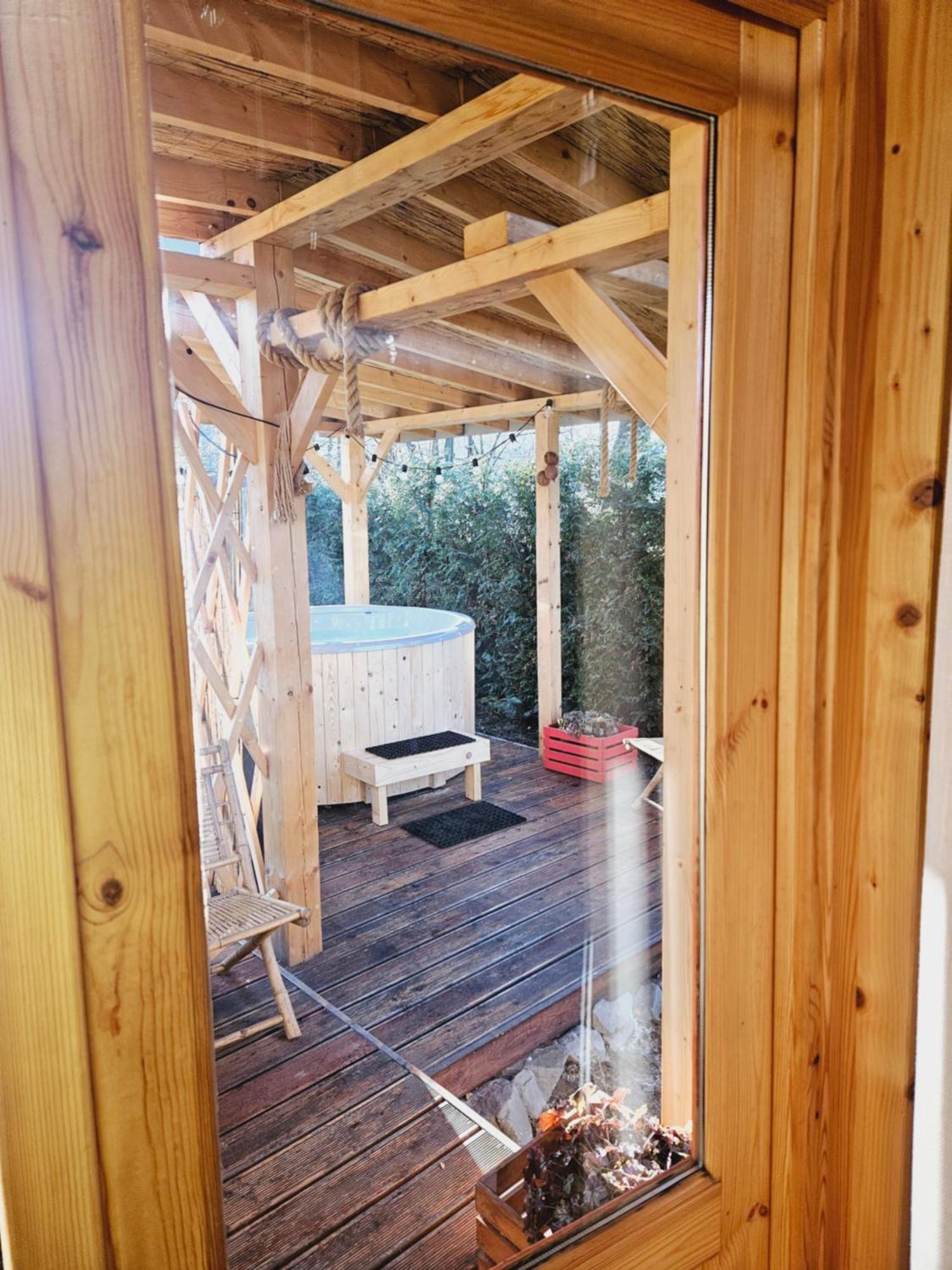 Aloha Glamp - Okragle Domki Przy Rzece - Balia I Sauna - Energylandia Zagornik Екстер'єр фото