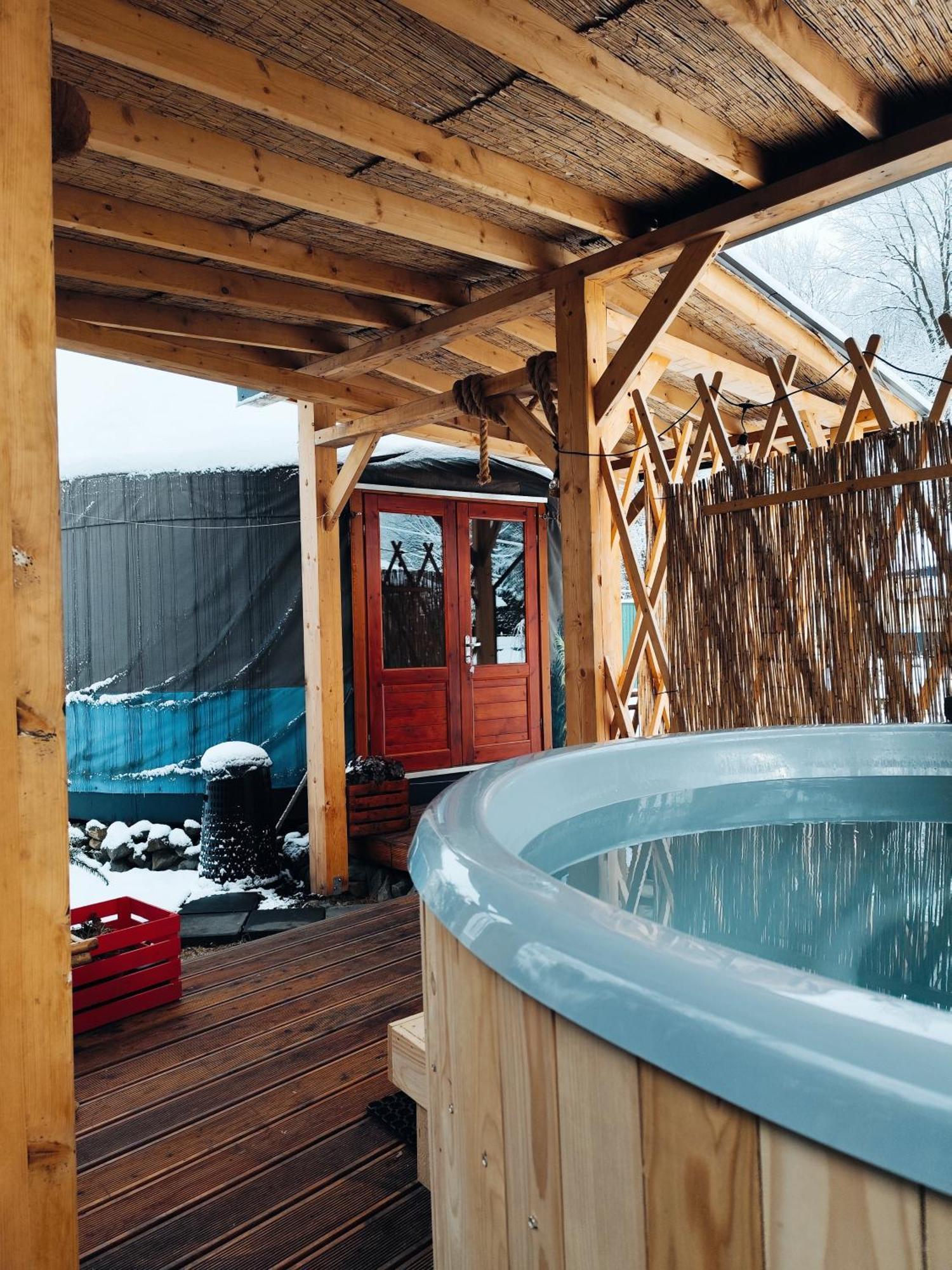 Aloha Glamp - Okragle Domki Przy Rzece - Balia I Sauna - Energylandia Zagornik Екстер'єр фото